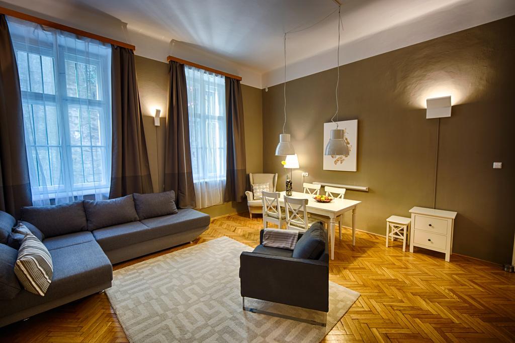Logement Sous Le Chateau บูดาเปสต์ ภายนอก รูปภาพ