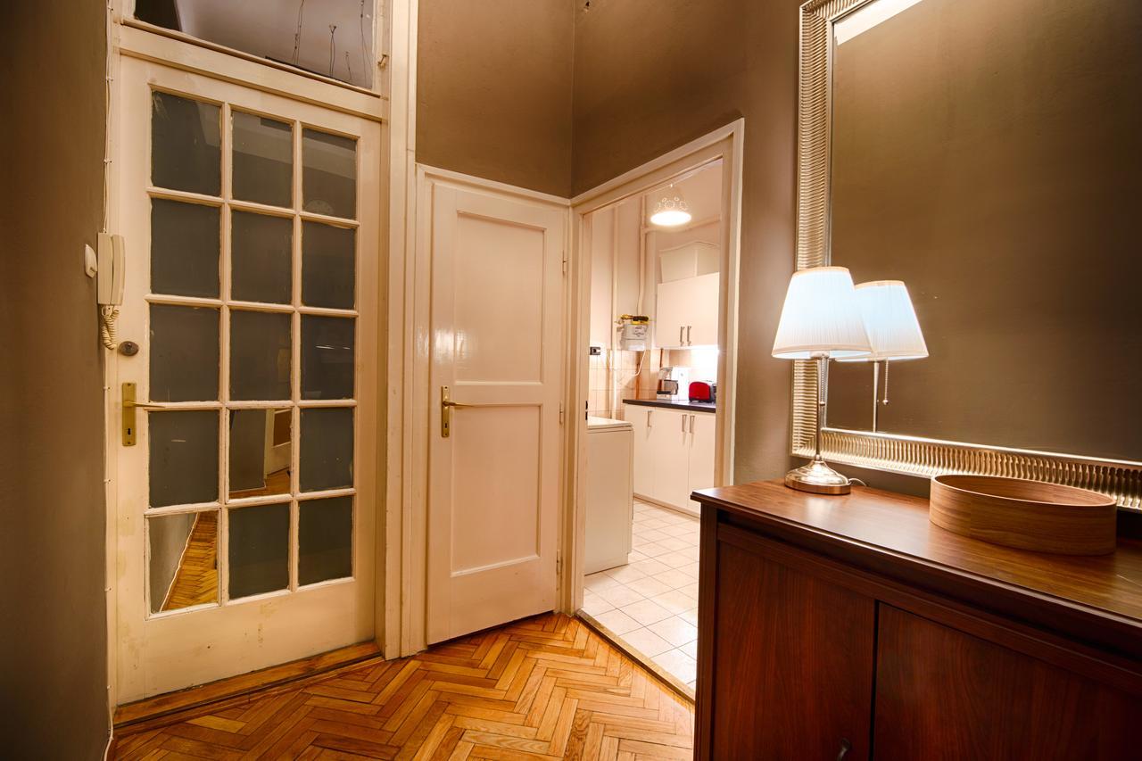 Logement Sous Le Chateau บูดาเปสต์ ภายนอก รูปภาพ